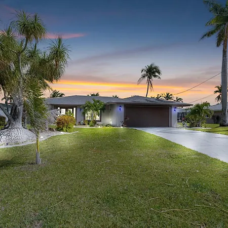 Gulf Breeze Haven Direct Gulf Access Pool+Dock Villa